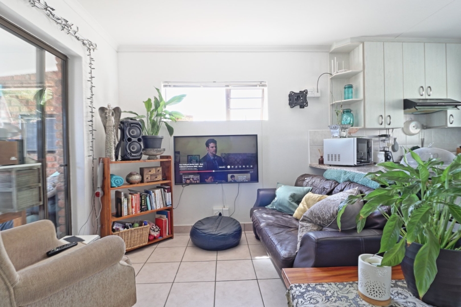 3 Bedroom Property for Sale in Hartenbos Heuwels Western Cape